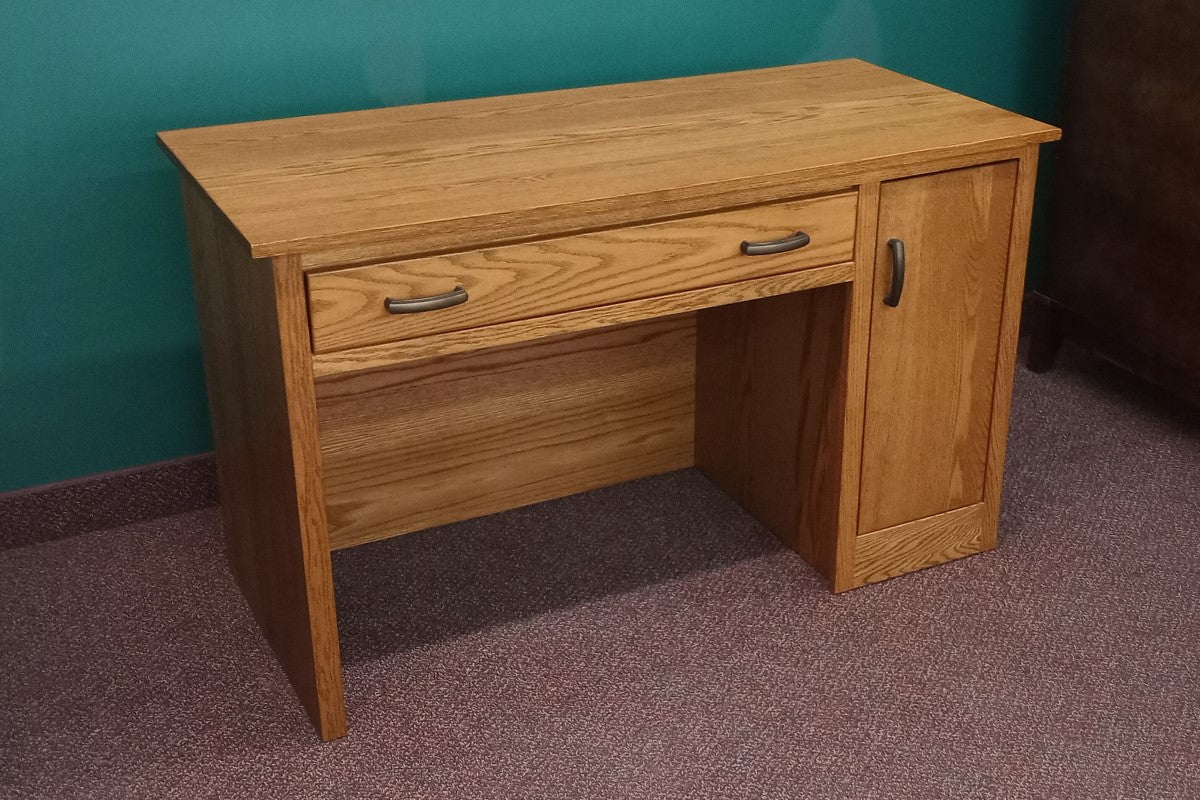 Best Sleep Centre Inc. Opportunity Buys Solid Oak Office Desk