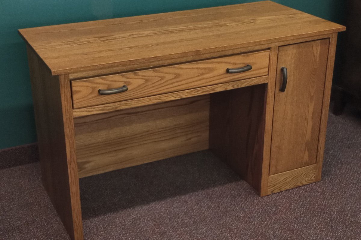 Best Sleep Centre Inc. Opportunity Buys Solid Oak Office Desk