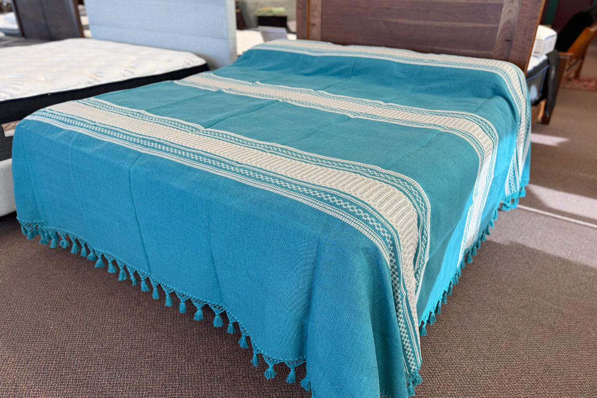 Biuluz Telar Sleep Accessories King / Turquoise Traditional Oaxacan Artisan Bedspread - Hand-Crafted, Loom Spun - Turquoise